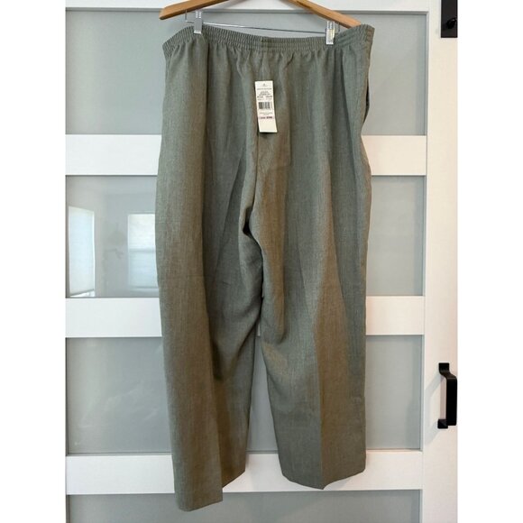 Alfred Dunner 22W Sage Slacks, Botanical Gardens NWT Proportioned Short - Picture 2 of 6